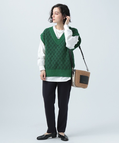BAYFLOW（ベイフロー）の「ジャガードニットベスト（ベスト・レディース・ベージュ/グリーン・FREE）」の5枚目の写真