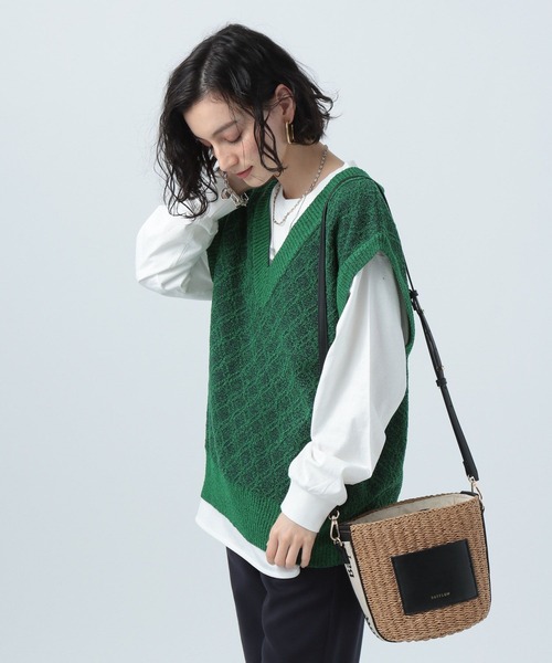 BAYFLOW（ベイフロー）の「ジャガードニットベスト（ベスト・レディース・ベージュ/グリーン・FREE）」の7枚目の写真