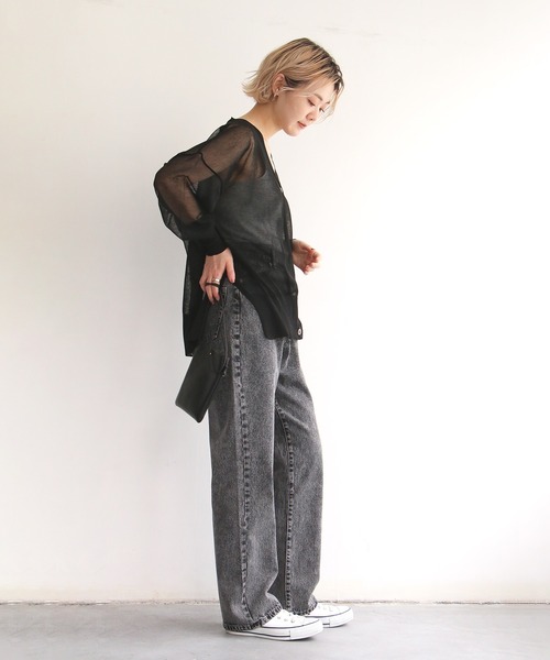 notch.(ノッチ)の「シアーVネックカーディガン(カーディガン/ボレロ・レディース・ホワイト/ブラック・M)」の12枚目の写真