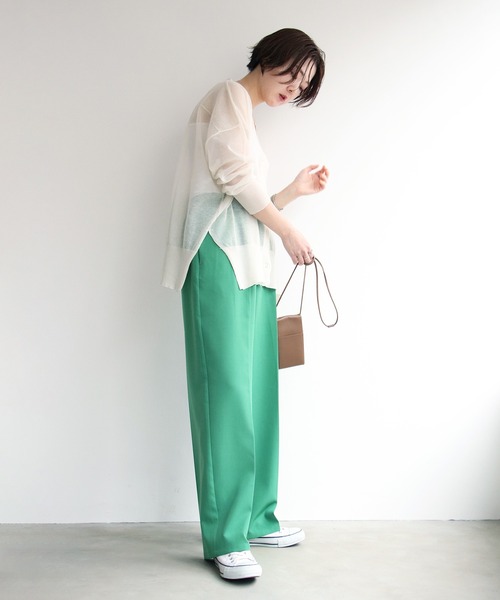 notch.(ノッチ)の「シアーVネックカーディガン(カーディガン/ボレロ・レディース・ホワイト/ブラック・M)」の17枚目の写真