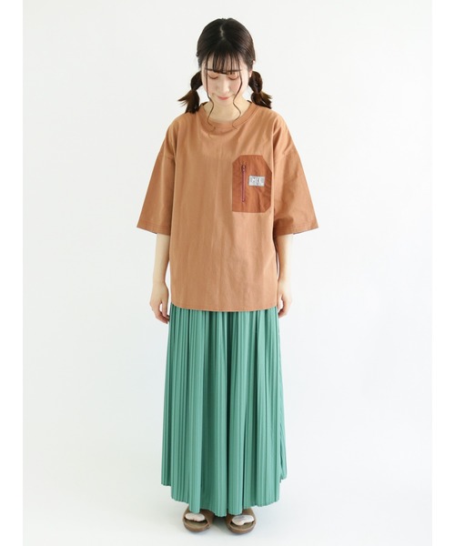 Samansa Mos2（サマンサ モスモス）の「【MEI×SamansaMos2】胸ジップポケット付Ｔシャツ（Tシャツ/カットソー・レディース・オレンジ/チャコール/ベージュ・ﾌﾘ-）」の14枚目の写真