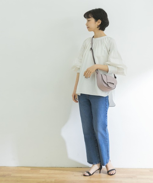 URBAN RESEARCH（アーバンリサーチ）の「配色ステッチパフスリーブBLOUSE（Tシャツ/カットソー・レディース・ブルー系その他/オフホワイト・FREE）」の15枚目の写真