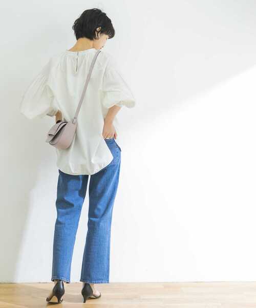 URBAN RESEARCH（アーバンリサーチ）の「配色ステッチパフスリーブBLOUSE（Tシャツ/カットソー・レディース・ブルー系その他/オフホワイト・FREE）」の17枚目の写真