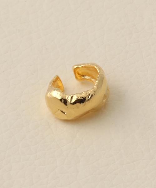 Soierie(ソワリー)の「【Soierie / ソワリー】TERRAZZO EARCUFF:イヤーカフ(イヤーカフ・レディース・シルバー/ゴールド・FREE)」の3枚目の写真