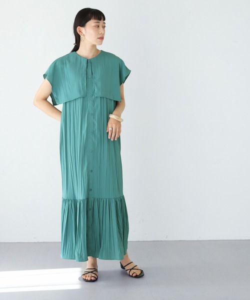 HER CLOSET（ハークローゼット）の「【shemoshelly】クリンクルビッグケープデザインノースリーブワンピース（ワンピース・レディース・ブラック/パープル/グリーン/アイボリー・M）」の20枚目の写真