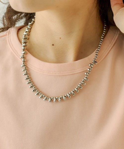 mystic（ミスティック）の「[otonamystic]ドロップメタルビーズネックレス（ネックレス・レディース・シルバー・ONE SIZE）」の3枚目の写真