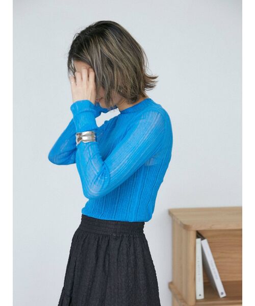 Ungrid(アングリッド)の「ハイネックシアーニット(ニット/セーター・レディース・ブラック/オレンジ/ブルー/アイボリー・FREE)」の14枚目の写真