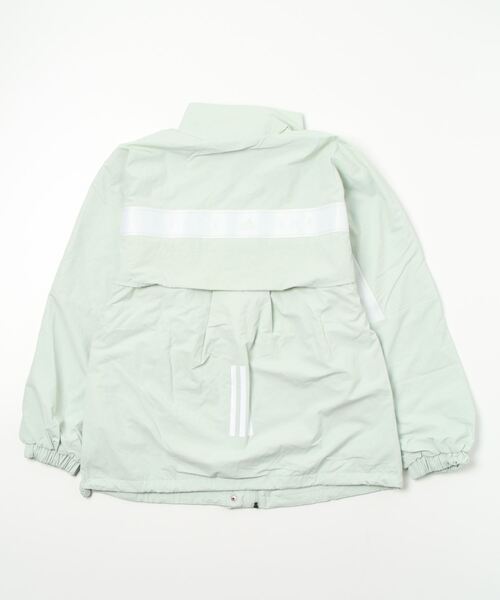 adidas（アディダス）の「ワーディング ルーズフィット ウーブンジャケット / アディダス（ナイロンジャケット・レディース・グリーン/ホワイト/ブラック・SMALL/MEDIUM/LARGE/X-LARGE/XX-LARGE）」の6枚目の写真