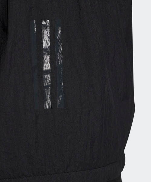 adidas（アディダス）の「ワーディング ルーズフィット ウーブンジャケット / アディダス（ナイロンジャケット・レディース・グリーン/ホワイト/ブラック・SMALL/MEDIUM/LARGE/X-LARGE/XX-LARGE）」の18枚目の写真