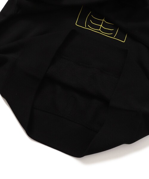 CHARI&CO（チャリアンドコー）の「CHARI&CO × ANYTIME FITNESS / SIX PACK HOODIE（パーカー・メンズ・ブラック・XL/L/M/S）」の15枚目の写真