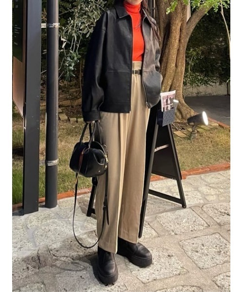 MOUSSY（マウジー）の「HW TUCK TROUSERS（スラックス・レディース・ブラック/ダークグリーン/ベージュ・1/2）」の18枚目の写真