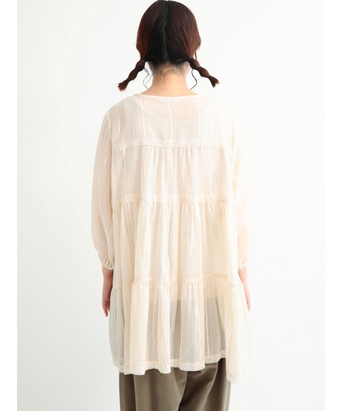 Samansa Mos2(サマンサ モスモス)の「レースティアードチュニック(シャツ/ブラウス・レディース・ブラック/ブラウン/オフホワイト・フリ-)」の14枚目の写真