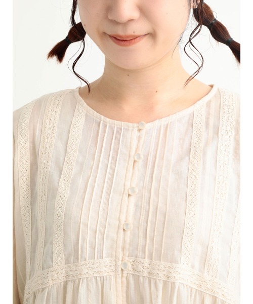 Samansa Mos2(サマンサ モスモス)の「レースティアードチュニック(シャツ/ブラウス・レディース・ブラック/ブラウン/オフホワイト・フリ-)」の5枚目の写真