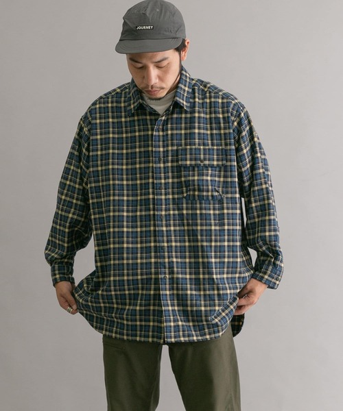 EKAL(エカル)の「ジャーニープットオンチェックシャツ(シャツ/ブラウス・メンズ・レッド/ブルー・MEDIUM/LARGE)」の2枚目の写真