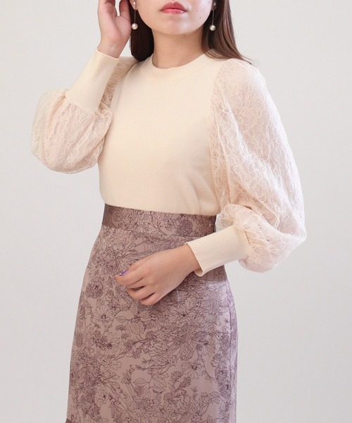 ASTORIA ODIER（アストリアオディール）の「袖レースシフォンボリュームスリーブニット（ニット/セーター・レディース・ブルー/ベージュ/ブラック・MEDIUM/SMALL）」の3枚目の写真