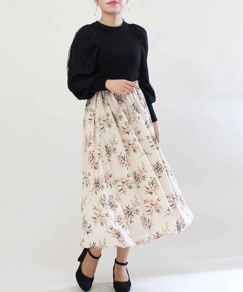 ASTORIA ODIER（アストリアオディール）の「袖レースシフォンボリュームスリーブニット（ニット/セーター・レディース・ブルー/ベージュ/ブラック・MEDIUM/SMALL）」の13枚目の写真