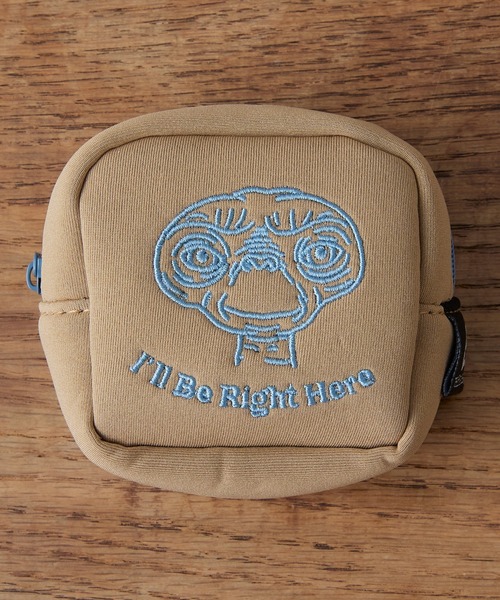 BIRTHDAY BAR（バースデイバー）の「「E.T.」Airpods＆マルチケース（ポーチ・レディース・ベージュ・フリー）」の3枚目の写真