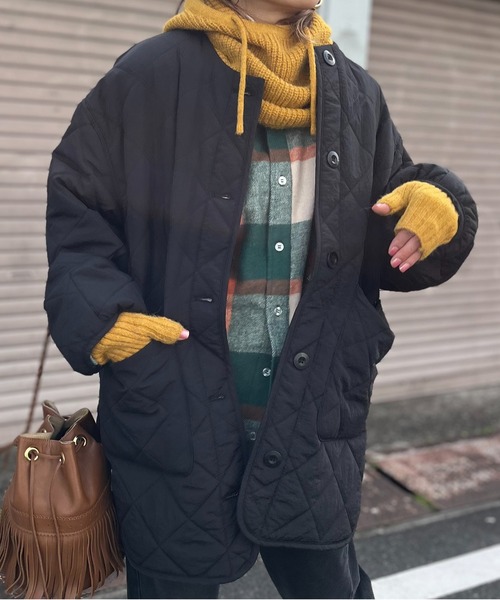 mi via loca(ミヴィアロカ)の「ナイロン中綿キルティングジャケット(ノーカラージャケット・レディース・ブラック/カーキ/キナリ・FREE)」の19枚目の写真