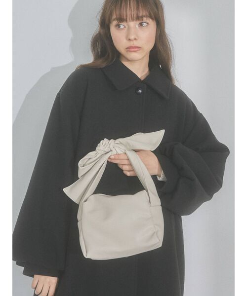 merry jenny（メリージェニー）の「ribbon square shoulder bag（ショルダーバッグ・レディース・アイボリー/ブラック・FREE）」の4枚目の写真