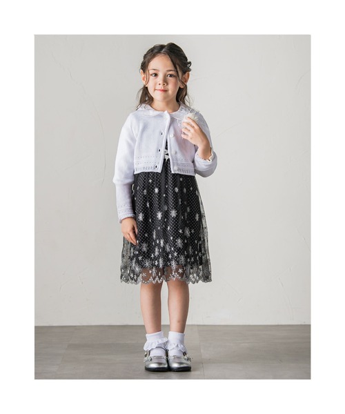 BeBe（ベベ）の「BeBe/日本製フォーマルニットカーディガン(110~130cm)（カーディガン/ボレロ・キッズ・ホワイト/ネイビー・110/120/130）」の3枚目の写真