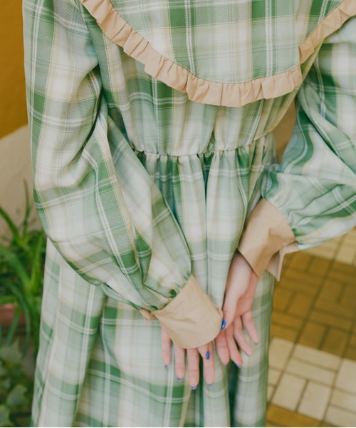 kutir（クティール）の「【クティールとレトロ】アソートビッグ襟ワンピース（ワンピース・レディース・ブルー/ブラック/グリーン・LARGE/MEDIUM/SMALL）」の20枚目の写真