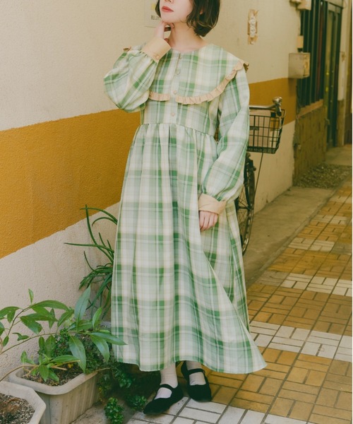 kutir（クティール）の「【クティールとレトロ】アソートビッグ襟ワンピース（ワンピース・レディース・ブルー/ブラック/グリーン・LARGE/MEDIUM/SMALL）」の9枚目の写真