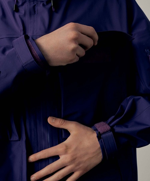 新品未使用タグ付き　DESCENTE デサントGLOVE【GORE-TEX】 新品未使用タグ付き DESCENTE デサントGLOVE【GORE-TEX