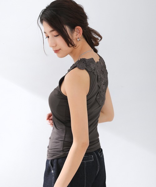 Bou Jeloud(ブージュルード)の「BACKモチーフレース付タンクトップ(タンクトップ・レディース・ブルーグリーン/チャコールグレー/オフホワイト/ライトグレー・FREE)」の18枚目の写真