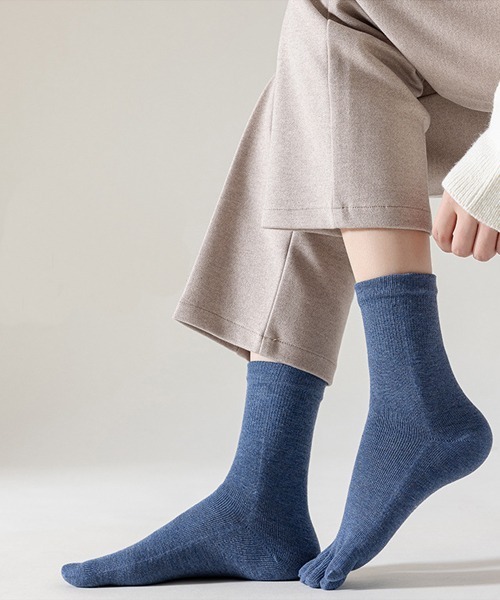 Fun & Daily（ファンアンドデイリー）の「F&D : コットンカラー五本指ソックス（ソックス/靴下・レディース・ピンク/グリーン/ワインレッド/ベージュ/パープル/オレンジ/ブラック/ブルー/グレー・FREE）」の5枚目の写真