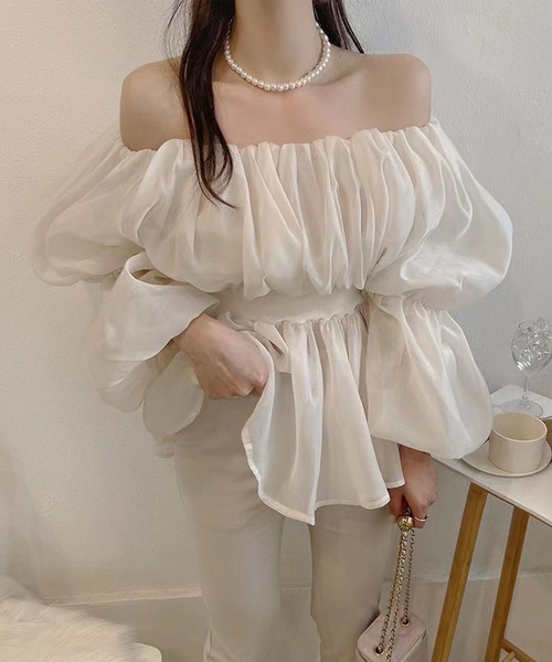 Jasmine Grandiflorum（ジャスミングランディフローラム）の「【Jasmine】オフショルダーボリュームスリーブブラウス（シャツ/ブラウス・レディース・ホワイト・FREE）」の13枚目の写真