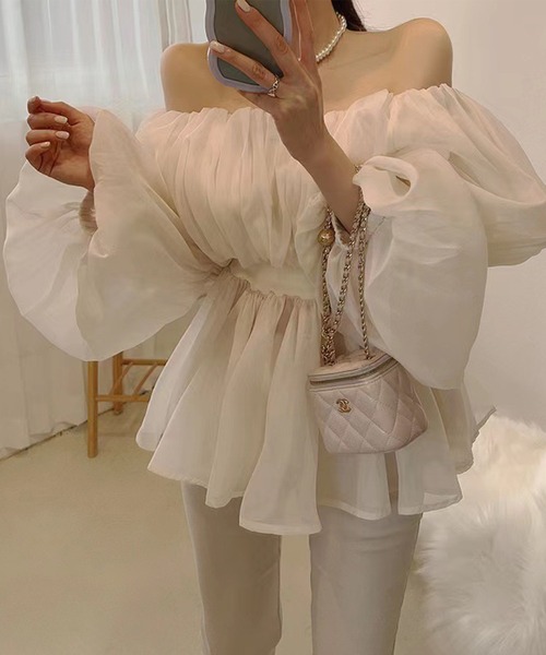 Jasmine Grandiflorum（ジャスミングランディフローラム）の「【Jasmine】オフショルダーボリュームスリーブブラウス（シャツ/ブラウス・レディース・ホワイト・FREE）」の9枚目の写真