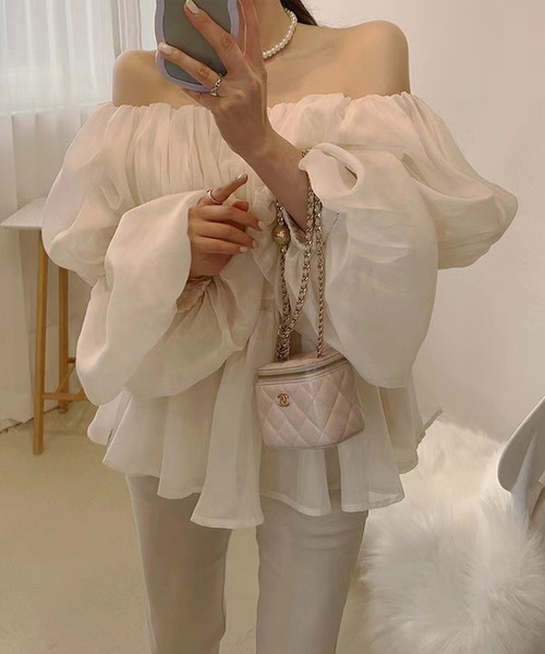 Jasmine Grandiflorum（ジャスミングランディフローラム）の「【Jasmine】オフショルダーボリュームスリーブブラウス（シャツ/ブラウス・レディース・ホワイト・FREE）」の8枚目の写真