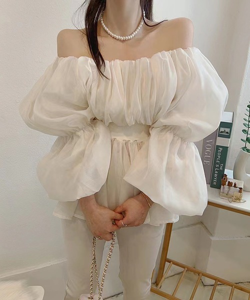 Jasmine Grandiflorum（ジャスミングランディフローラム）の「【Jasmine】オフショルダーボリュームスリーブブラウス（シャツ/ブラウス・レディース・ホワイト・FREE）」の5枚目の写真