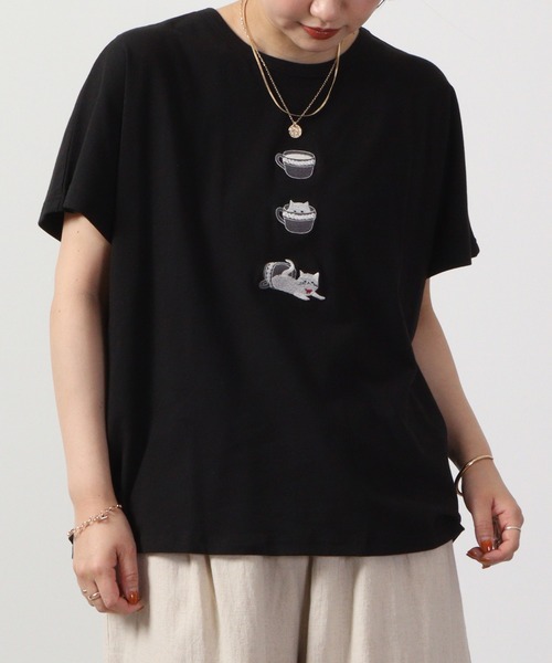 Emago(イマゴ)の「EMAGO 猫カップ刺繍ドルマンT 半袖(Tシャツ/カットソー・レディース・ネイビー/ホワイト/ブラック・FREE)」の19枚目の写真
