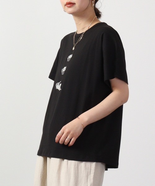 Emago(イマゴ)の「EMAGO 猫カップ刺繍ドルマンT 半袖(Tシャツ/カットソー・レディース・ネイビー/ホワイト/ブラック・FREE)」の22枚目の写真