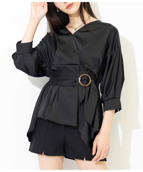 ANAP（アナップ）の「バックル付カシュクールデザイントップス（シャツ/ブラウス・レディース・ブラック/ホワイト/オレンジ・FREE）」の3枚目の写真