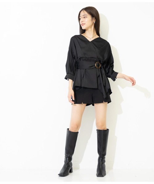 ANAP（アナップ）の「バックル付カシュクールデザイントップス（シャツ/ブラウス・レディース・ブラック/ホワイト/オレンジ・FREE）」の6枚目の写真