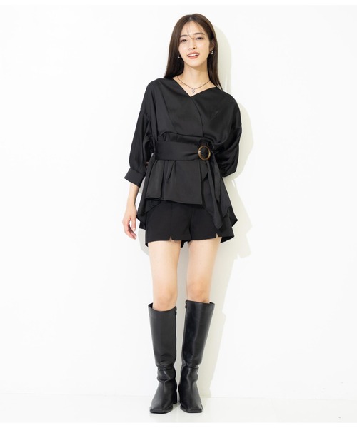 ANAP（アナップ）の「バックル付カシュクールデザイントップス（シャツ/ブラウス・レディース・ブラック/ホワイト/オレンジ・FREE）」の5枚目の写真