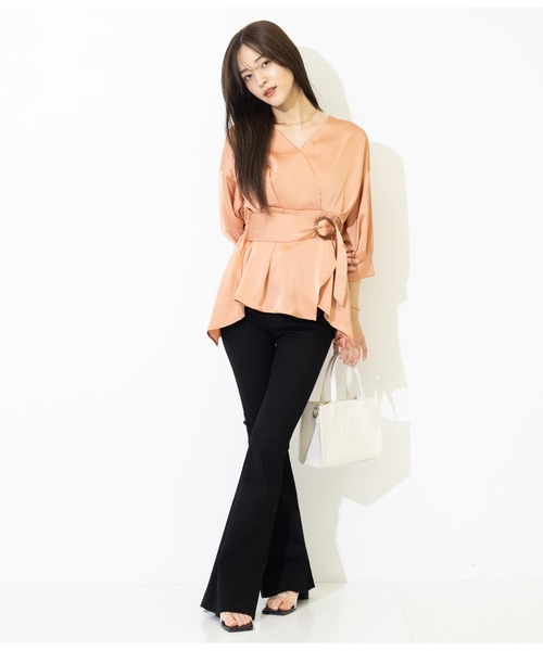 ANAP（アナップ）の「バックル付カシュクールデザイントップス（シャツ/ブラウス・レディース・ブラック/ホワイト/オレンジ・FREE）」の11枚目の写真