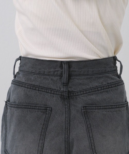 COLONY 2139（コロニートゥーワンスリーナイン）の「ウエストアシメサイドラインデニム（デニムパンツ・レディース・ブルー/ブラック・LARGE/MEDIUM/SMALL）」の6枚目の写真