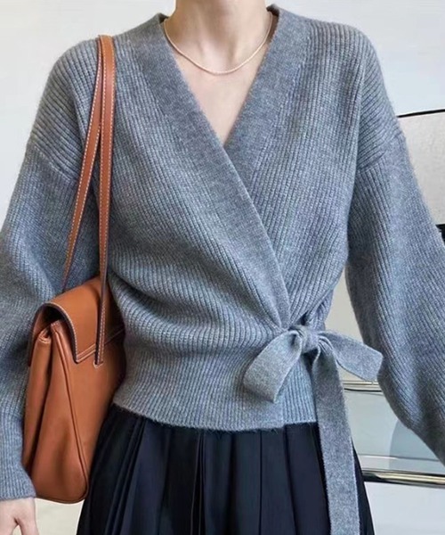 Dewlily(デューリリー)の「カシュクールセーター(ニット/セーター・レディース・カーキ/ホワイト/ブラウン/ブラック/グレー/モカ/レッド・FREE)」の15枚目の写真
