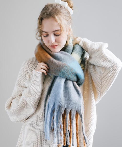 ホワイト モヘア風 マフラー フリンジ付き ホワイト モヘア風 マフラー フリンジ付き ヘアリーフリンジ