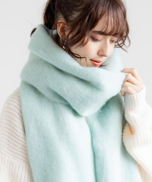 Rocky Monroe（ロッキーモンロー）の「新色追加 モヘアタッチ ボリュームフリンジマフラー 無地/チェック（マフラー・メンズ・ライトイエロー/ブルー/グレー/オフホワイト/チェック/オレンジ/ベージュ/ミント/モカ/ロイヤルブルー/イエロー/ブラウン/レッド/ピンク/ライトブルー/マルチ/ライトピンク/ブラック/カーキ/パープル/イエロー系/オレンジ系/レッド系/ブラウン系1/パープル系/ブルーグリーン/ブラック系/ライトグレー/ベージュ系/ピンク系/ブラウン系/ダークパープル/グリーン/パープル系1/ブラック系1/カラフル/ピンク系1/ブルー系・FREE）」の16枚目の写真