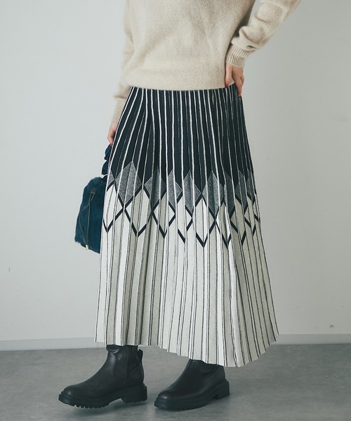un dix cors（アンディコール）の「柄ニットスカート（スカート・レディース・ブラック/アイボリー・FREE）」の4枚目の写真