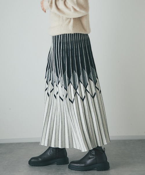 un dix cors（アンディコール）の「柄ニットスカート（スカート・レディース・ブラック/アイボリー・FREE）」の5枚目の写真