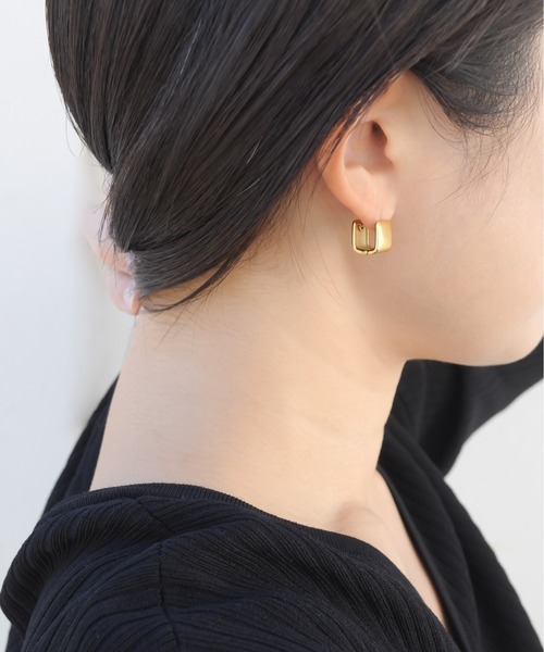 ieLS(イエルズ)の「金属アレルギー対応「ieLS」ステンレス キューブピアス(ピアス(両耳用)・メンズ・ゴールド/シルバー・ONE SIZE)」の5枚目の写真