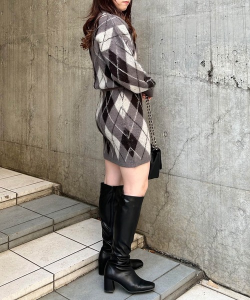 INGNI（イング）の「アーガイル柄ニットワンピース（ワンピース・レディース・グレー/ブラック・M）」の7枚目の写真