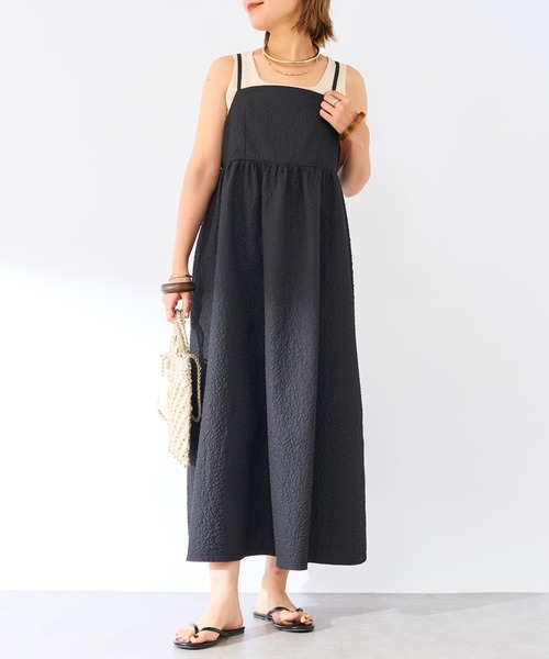 un dix cors（アンディコール）の「フラワーふくれジャガードキャミワンピース（ワンピース・レディース・ブラック/グレイッシュベージュ・FREE）」の7枚目の写真