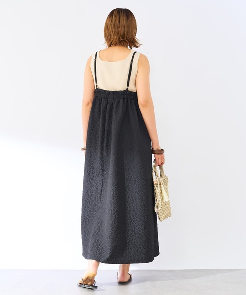 un dix cors（アンディコール）の「フラワーふくれジャガードキャミワンピース（ワンピース・レディース・ブラック/グレイッシュベージュ・FREE）」の9枚目の写真