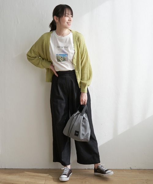 ikka(イッカ)の「【親子コーデ】ロゴフォトプリントT(Tシャツ/カットソー・レディース・ホワイト/チャコールグレー/オフホワイト/ベージュ/ライトブルー/ブラック・S/M/L)」の8枚目の写真